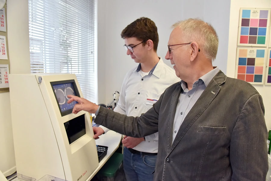 sehen-ausbildung Ausbildung zum Augenoptiker